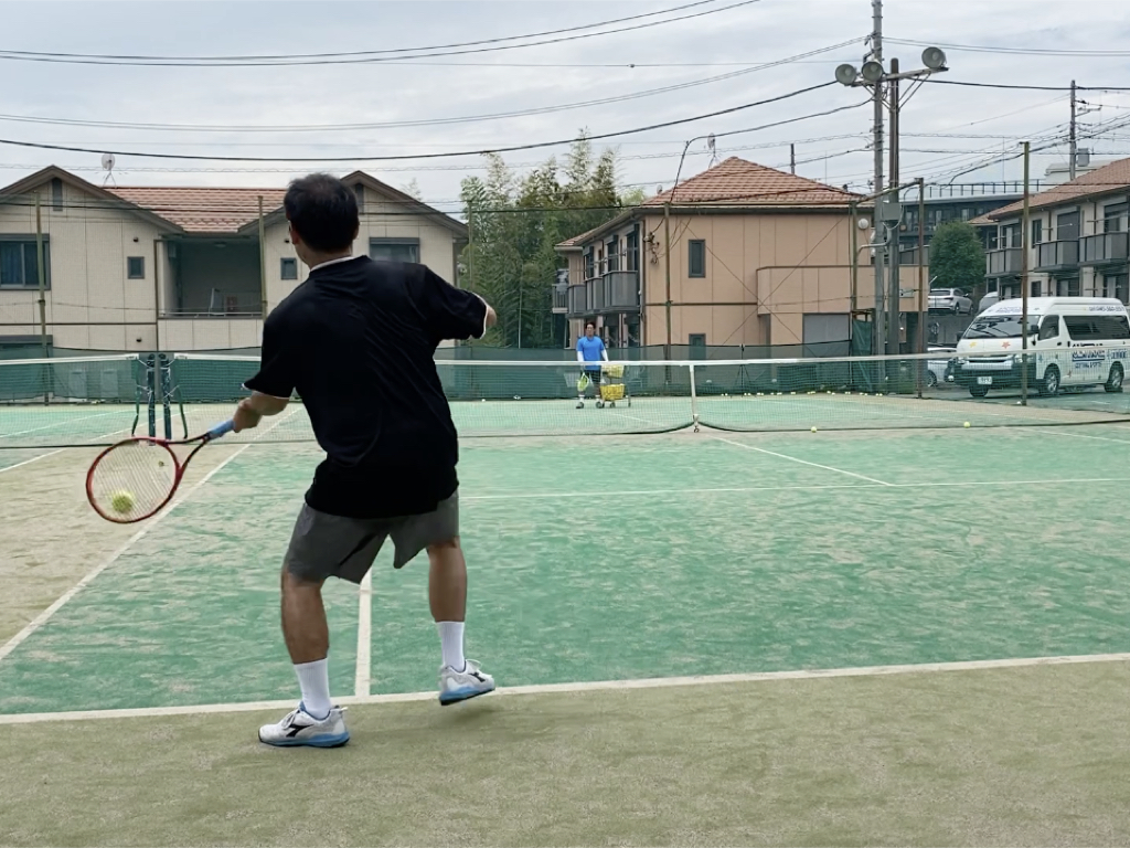 シングルス 左利きの戦術を覚えよう 連続攻撃を防ぐ為に質の高いフォワハンドをクロスに打って対応しよう